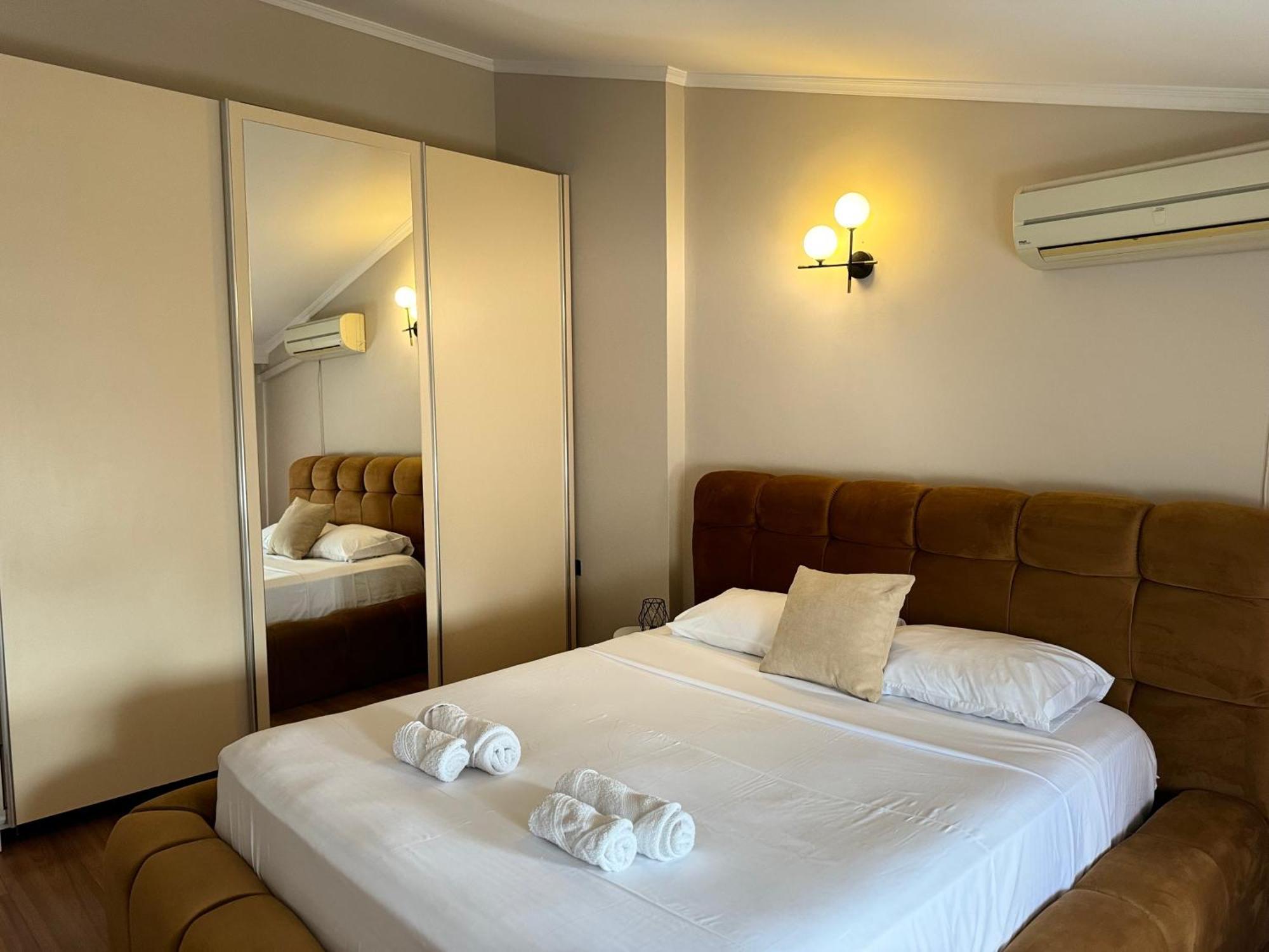 Golden Dublex Apartment *