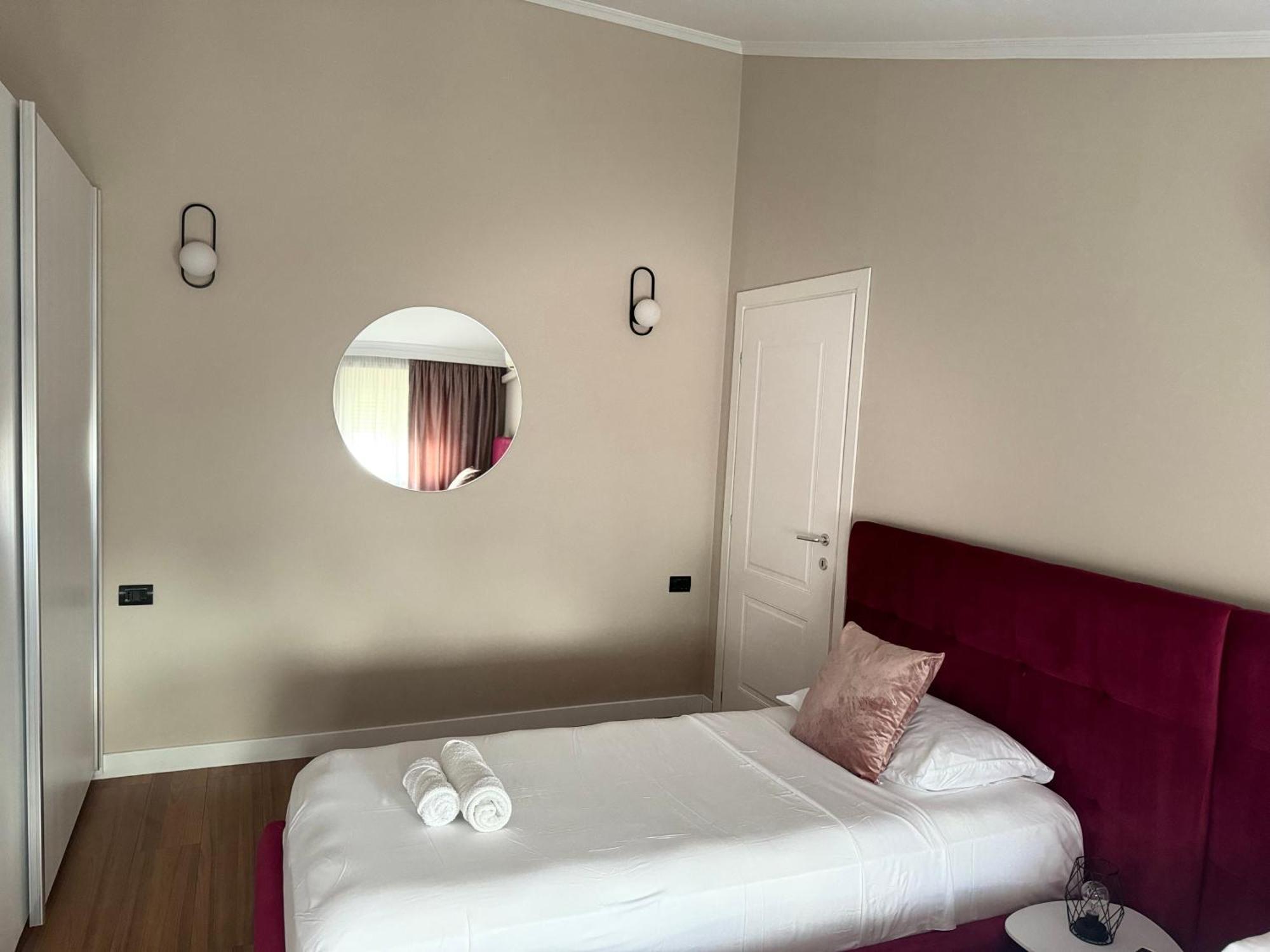 Apartment Golden Dublex Tirana